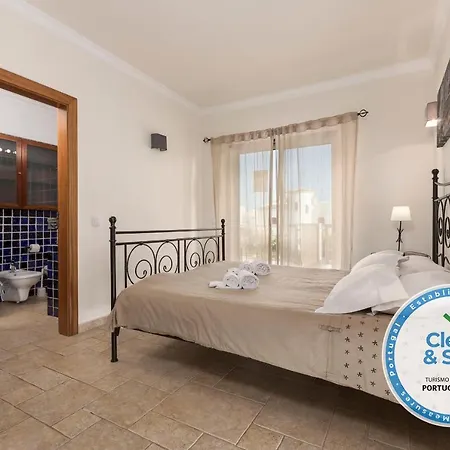 Moradia Ricardo - Da Gale *